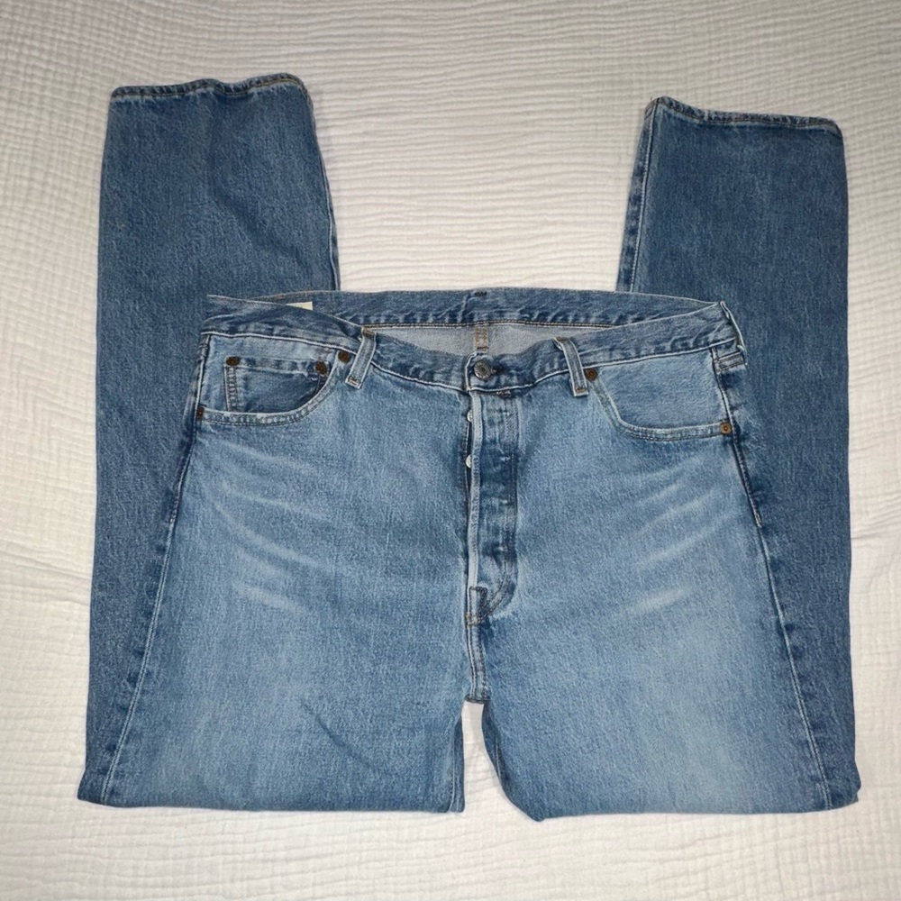Levis 501 Jeans Mens 36x30 Blue Button Fly Straight Distressed Denim Pants Light